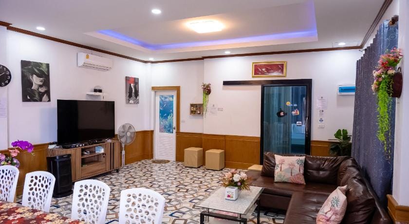 YAWE Pool Villa Sirindhorn Vacation rental in Laos