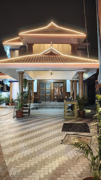 Thekkadys Eden Crest Hotel in Kerala