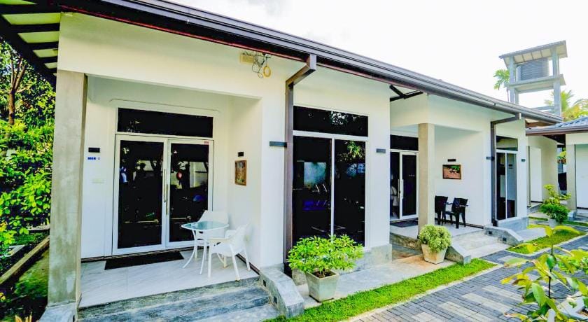 Downsouth Cabanas Hotel in Southern Province