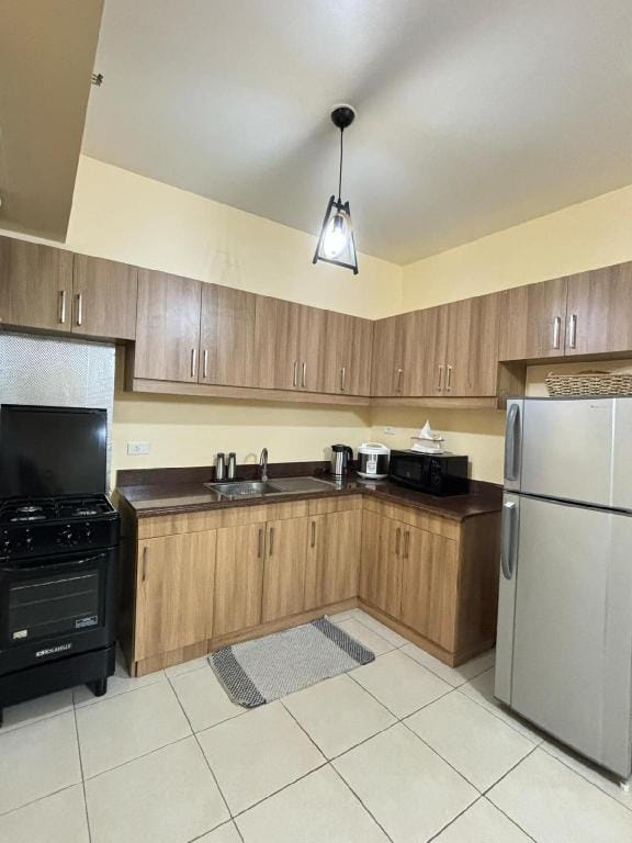 Minimalist 2-BR Condo in Pasig City Apartment in Pasig