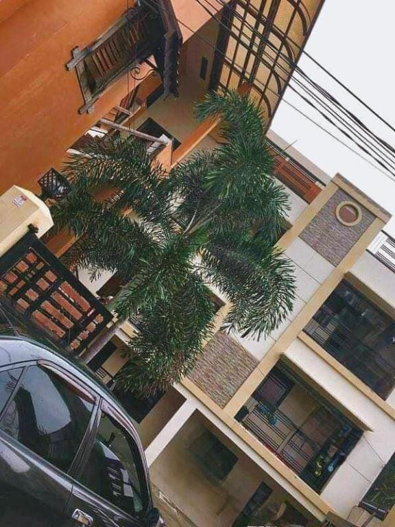 Budget Transient House SM Lucena | 6pax Apartment in Calabarzon