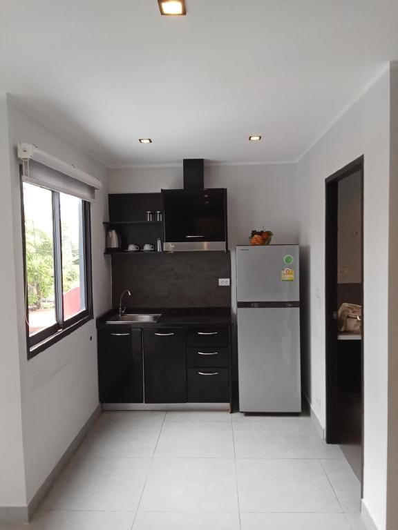 Large Corner Apartment-1BR (NV- 207) Apartment in Chalong