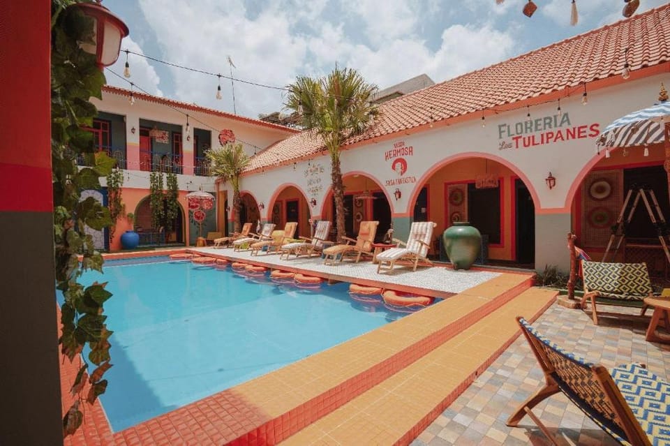 Por Aqui Stay & Dine Hotel in Yogyakarta