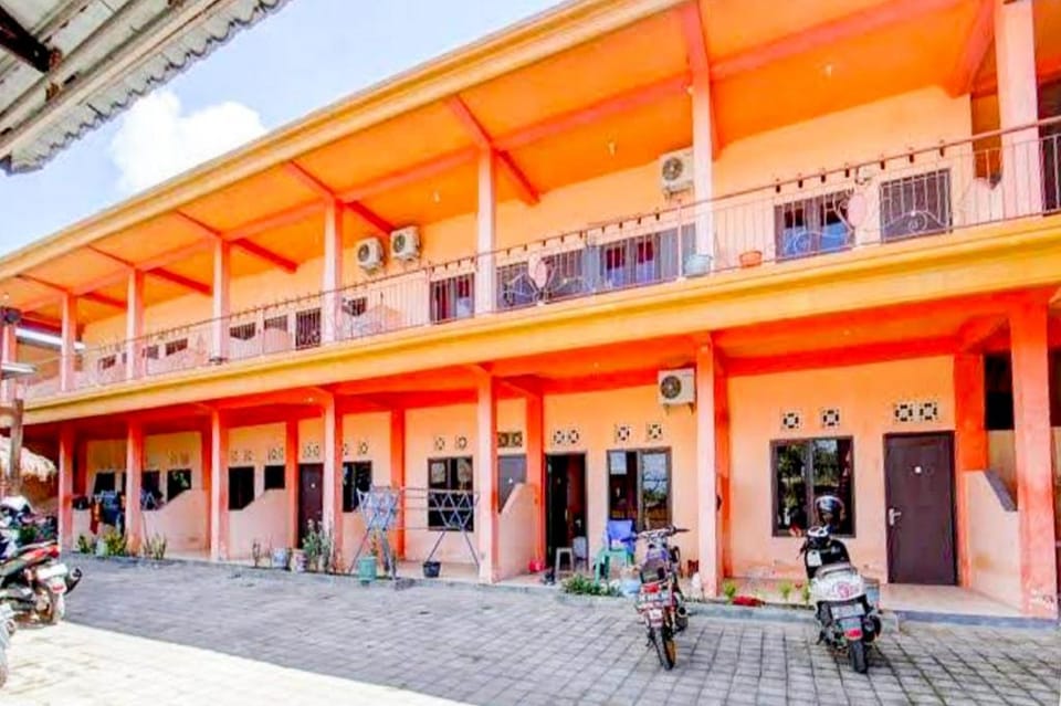 Penginapan Muslim Waker Syariah Hotel in West Praya