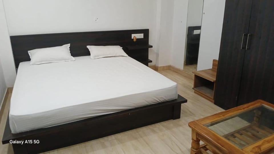 Avini's Garden & Hotel Vacation rental in West Bengal