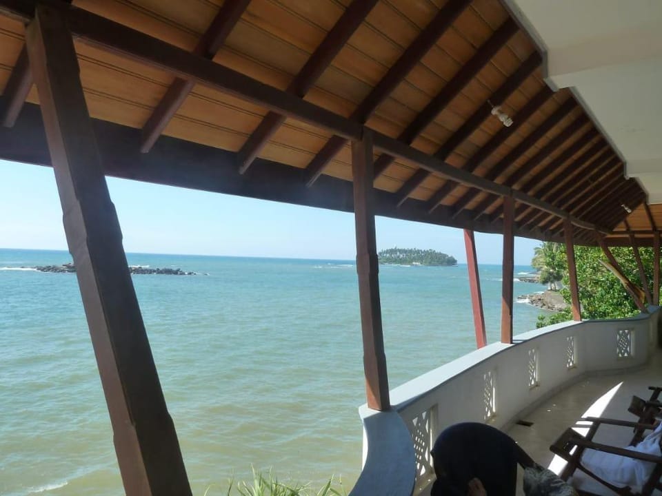 SunSet Guest House Bed and Breakfast in Western Province