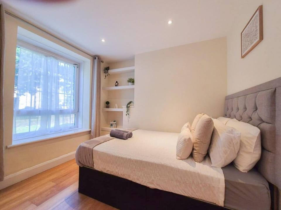 Stylish 2BDR flat in central Vauxhall, Oval Apartment in Newcastle upon Tyne
