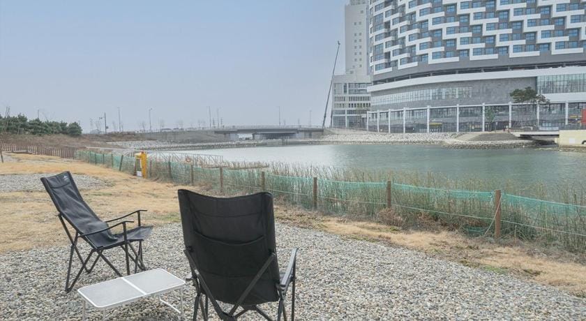 Siheung Wave Park Caravan Bed and Breakfast in Gyeonggi-do