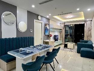Blue 3BR HaDo Centrosa with city view and 2 bacony Apartment in Ho Chi Minh City