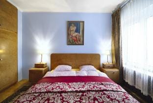 Apartment on Constitution Square. USA embassy Vacation rental in Warsaw