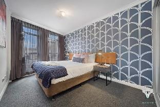 KozyGuru | Sydney CBD | Comfortable 2 Bed Apt Apartment in Surry Hills