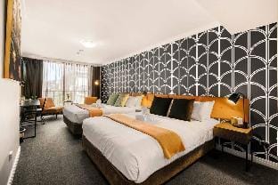 KozyGuru | Sydney CBD | Haymarket 2 Bed Studio Apartment in Surry Hills