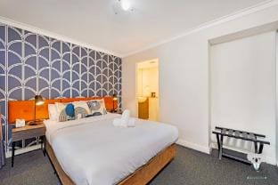 KozyGuru | Haymarket | Modern 1 Apt Best Location Apartment in Surry Hills