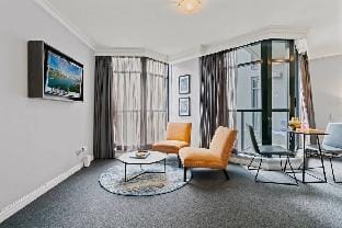 KozyGuru | Haymarket | Quiet City Studio Apartment in Surry Hills