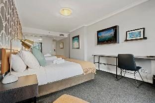 KozyGuru | Sydney CBD | Boutique City 2Bed Studio Apartment in Surry Hills