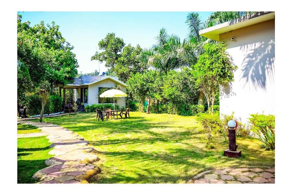 Kingfisher Resort Hotel in Uttar Pradesh