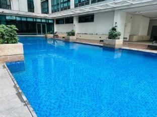 Modern Suite In Bonifacio Global Apartment in Makati