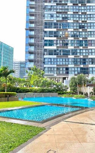 Stylish, exquisite 3br at Uptown BGC _hostedbylili Apartment in Makati