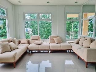 D & J's Suite Apartment in Puerto Princesa