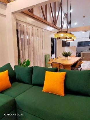 Beach Escape 2 - Beachfront w Private Pool Villa in Calabarzon