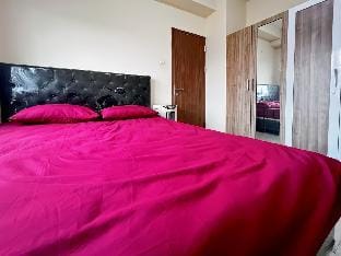Apt Pinewood 2BR w/ Pool & Wi-Fi by 2ndHome Apartment in West Java