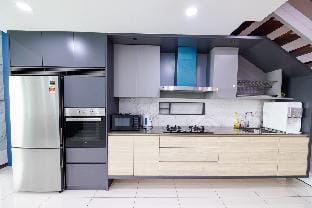 SunriseGurney #SeaView #FamilyStay Vacation rental in George Town