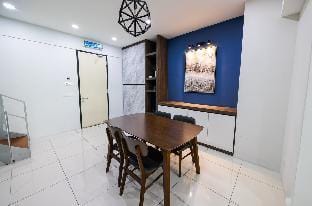 SunriseGurney #SeaView #FamilyStay Vacation rental in George Town