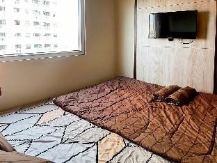Apt Green Pramuka 2BR with WiFi n Pool by 2ndHome Apartment in Jakarta