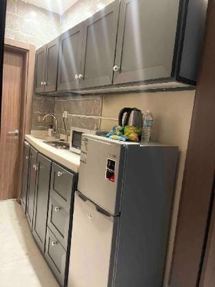 شقه فخمه جديده موقع مميز Vacation rental in Jeddah