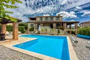 Vila Amyra With Pool Villa in Istria County