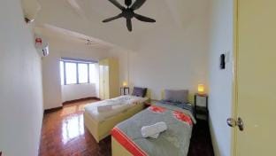 White sand private beach 3BR, 13pax Vacation rental in Port Dickson