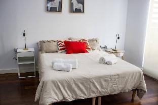 Rooftop Apartment in the city center with big terr Vacation rental in Valencia