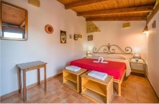 Belvedere Cottage with breathtaking panoramic view Vacation rental in Sicily
