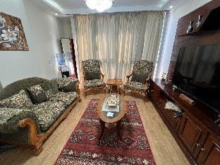 New Spacious Apt w/ Antique Furnishings & Views Apartment in Cairo Governorate
