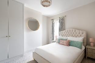 Luxury Family Home in Central Windsor with Garden Vacation rental in Windsor