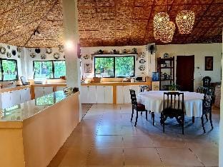 Casa Punta Seaside Resthouse Cebu with Wifi Villa in Central Visayas