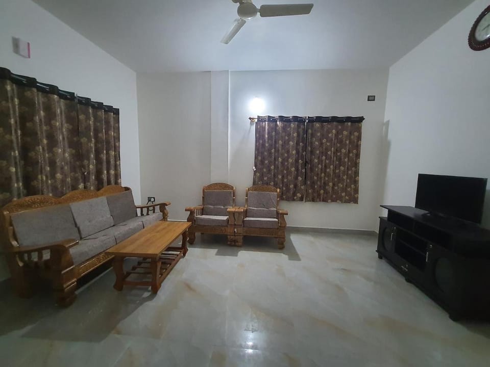 Jk homestay  Vacation rental in Mysuru