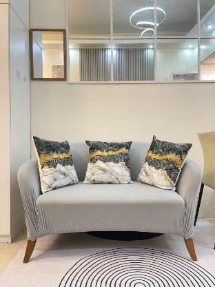 Orchids @ Shore Residences pool access by JBCo Apartment in Pasay