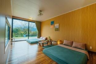 Blue Diamond Retreat Campground/ 
RV Resort in Laos