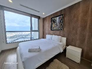 HALEN 1BR in Landmark2, next to Landmark 81. Apartment in Ho Chi Minh City