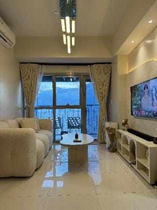 Panoramic Seaview Near Airport Facing the Bay 7g Apartment in Pasay