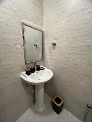 غرفة وصالة فاخرة حي الملقا Apartment in Riyadh