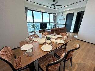 Georgetown Premium Cityview Cozy Urban Suites Apartment in George Town