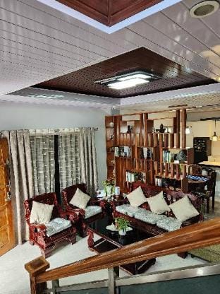 Guest House 2 Storey 5  Bedroom Vacation rental in Bacolod