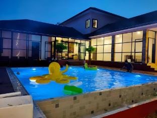 7Zee View Villa in Laos