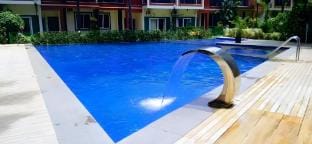 Couple Friendly BATH TUB Flat With Kitchen & Pool Apartment in Goa, India