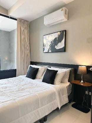 The Brick89 House Vacation rental in Thep Krasatti