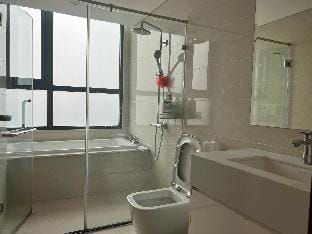 Vinhomes Skylake Apartment Pham Hung with 4 Bedrooms Apartment in Laos