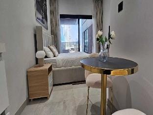 Luxury Studio in Jumeirah Village Circle Apartment in Dubai