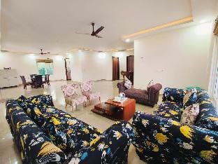 27. 2bhk Luxury Farm house Relax by Instay Vacation rental in Noida
